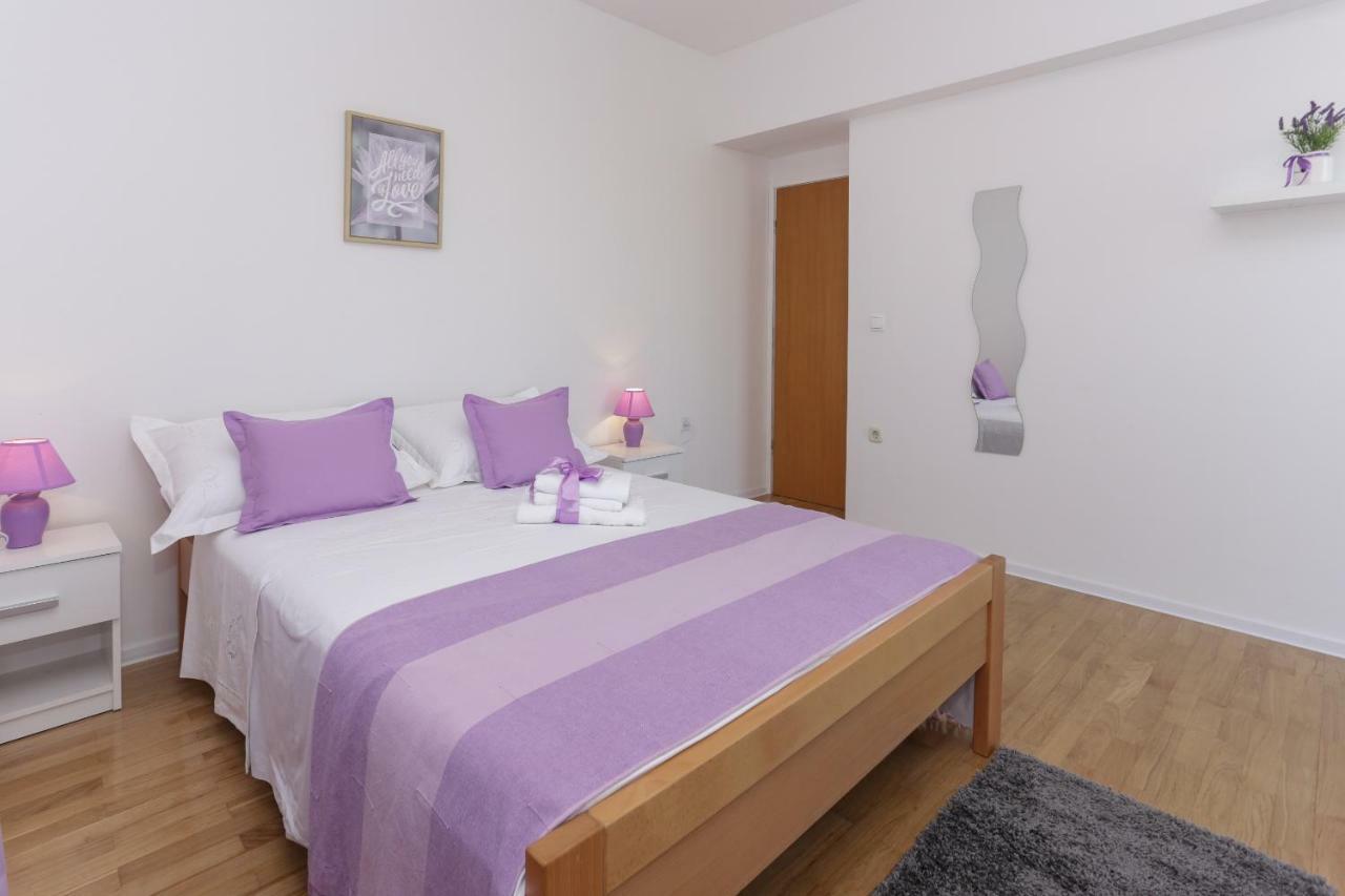 Charming Carmen Apartment คาชเตลา ภายนอก รูปภาพ