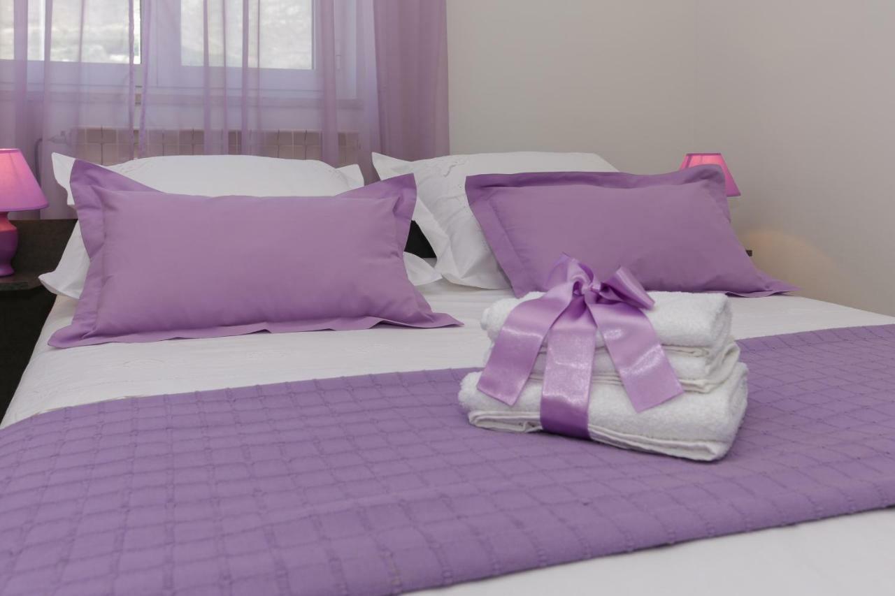 Charming Carmen Apartment คาชเตลา ภายนอก รูปภาพ