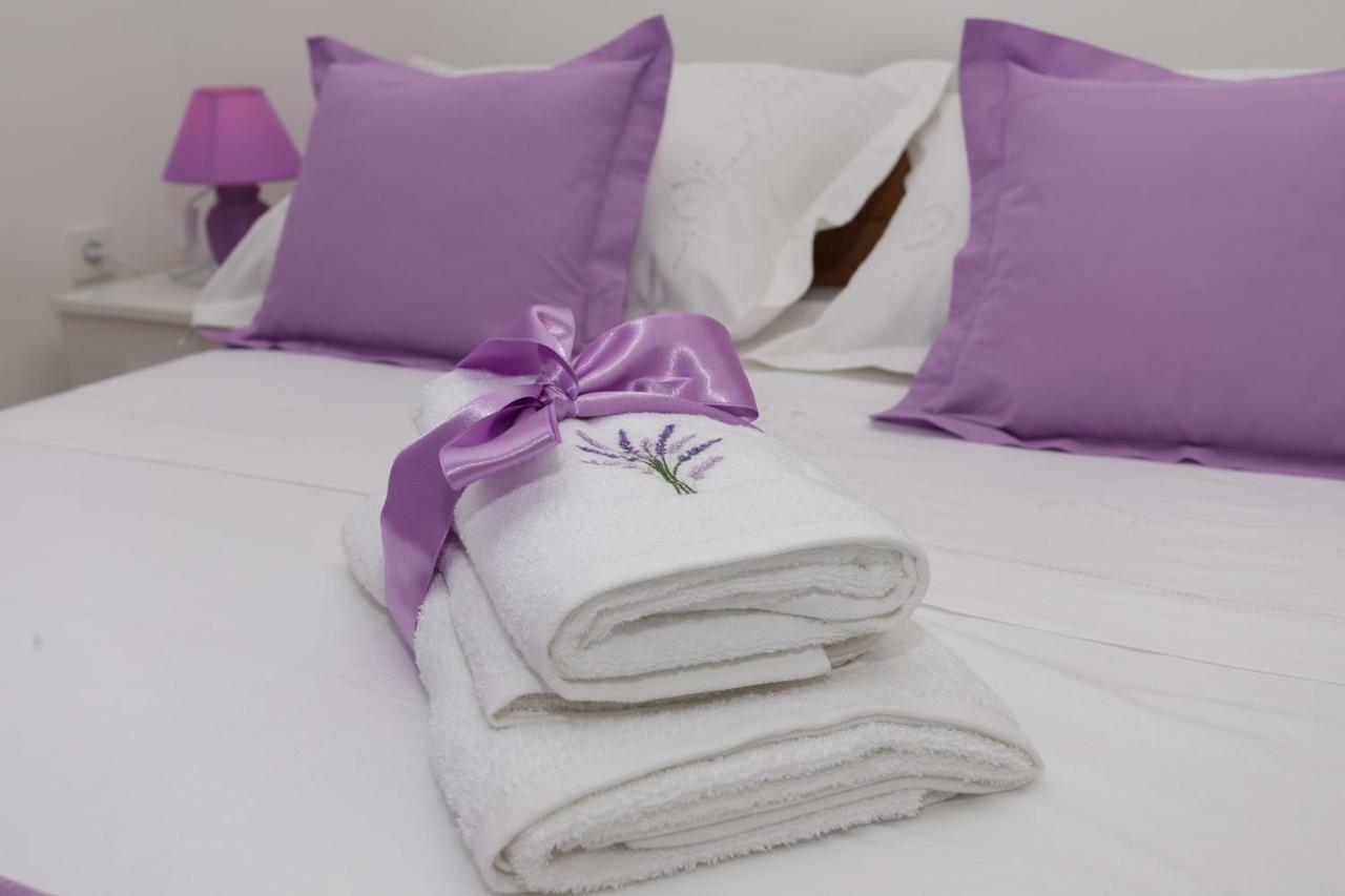 Charming Carmen Apartment คาชเตลา ภายนอก รูปภาพ