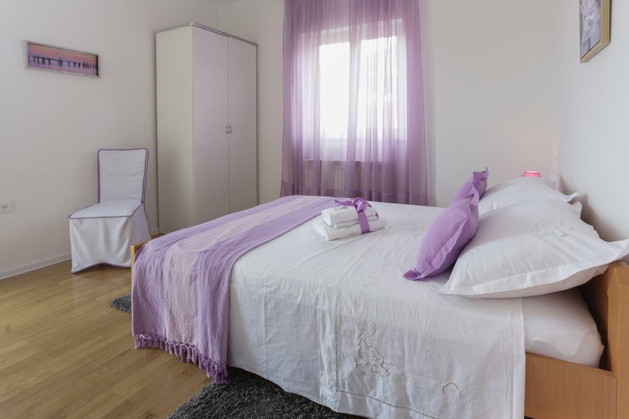 Charming Carmen Apartment คาชเตลา ภายนอก รูปภาพ
